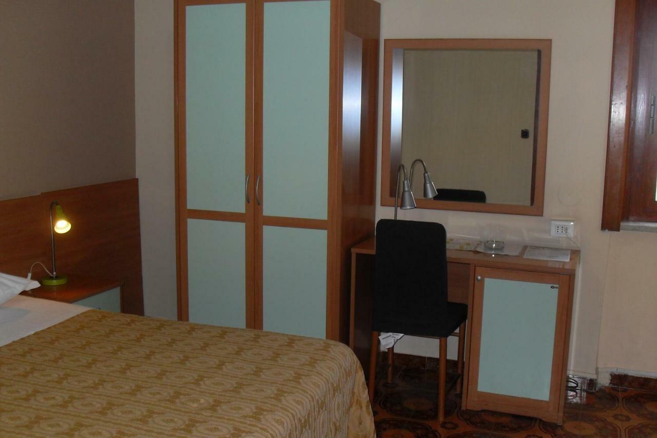 Hotel Pompei Scafati Exteriör bild